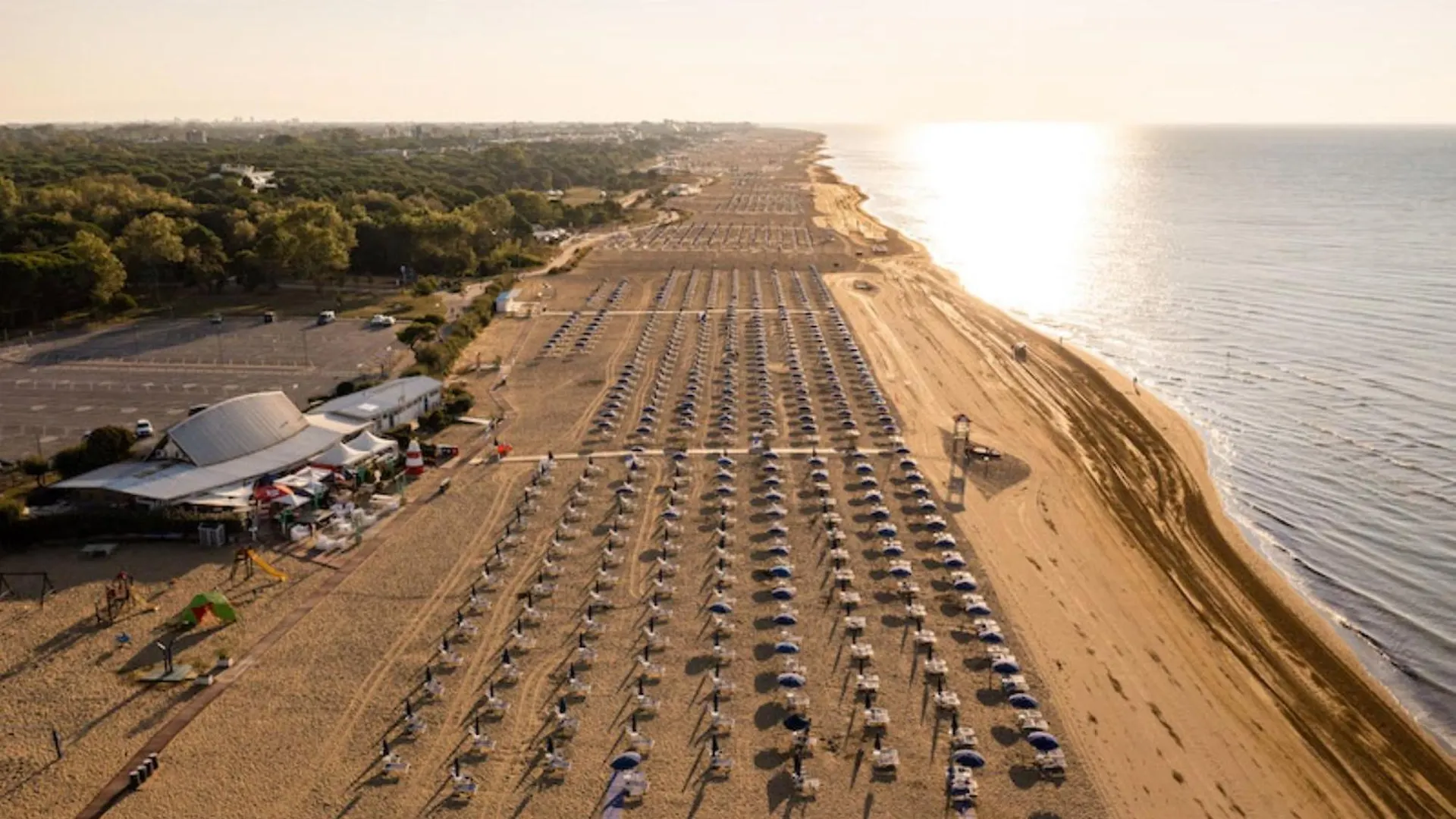 Apartment Relaxing Seaside Flat In A Modern Residence Bibione Italy