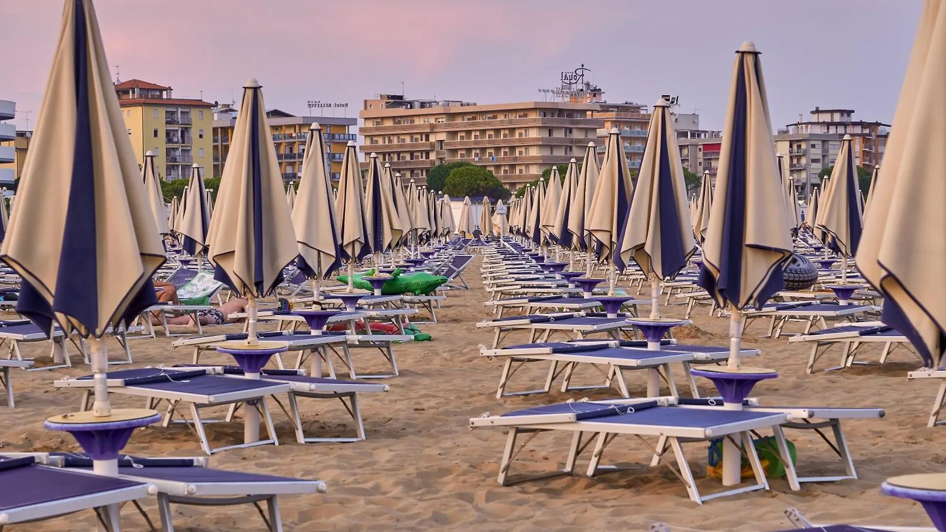 Relaxing Seaside Flat In A Modern Residence Bibione Italy