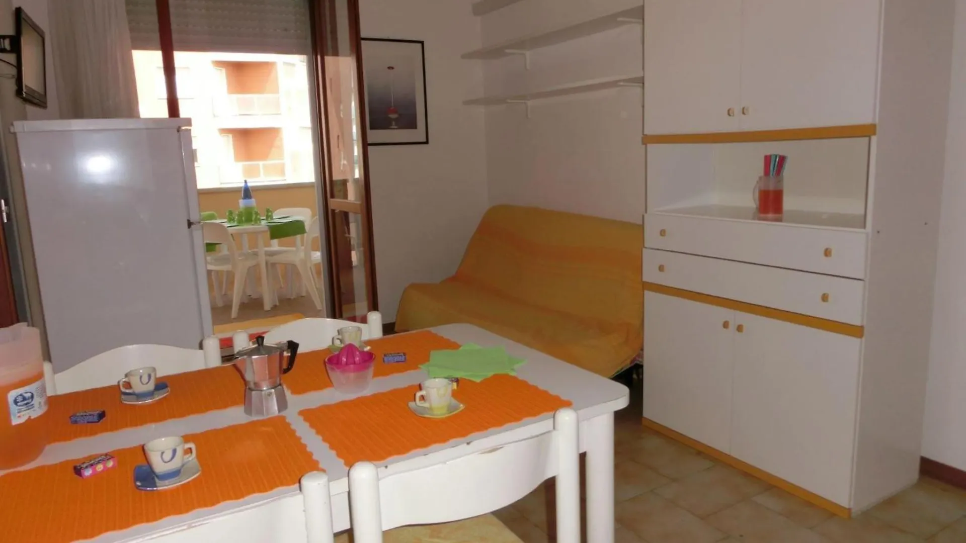 Relaxing Seaside Flat In A Modern Residence Bibione Apartment